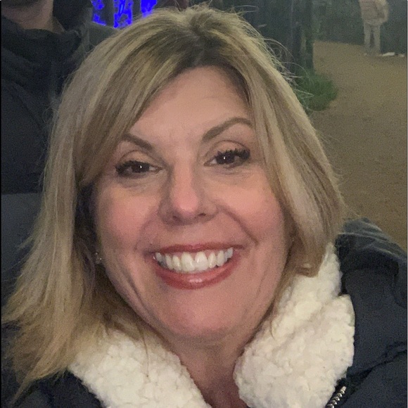 Meet your Posher, Susan - Picture 1 of 1